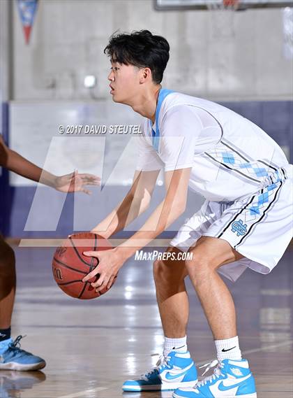 Thumbnail 3 in Burbank vs. Clovis North (St. Hope Elite Classic) photogallery.