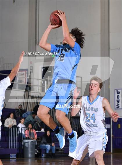 Thumbnail 3 in Burbank vs. Clovis North (St. Hope Elite Classic) photogallery.