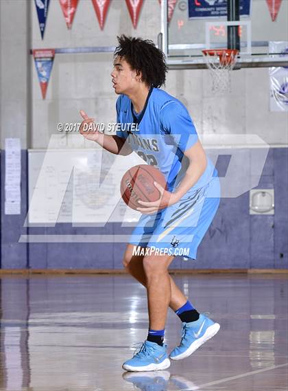 Thumbnail 1 in Burbank vs. Clovis North (St. Hope Elite Classic) photogallery.