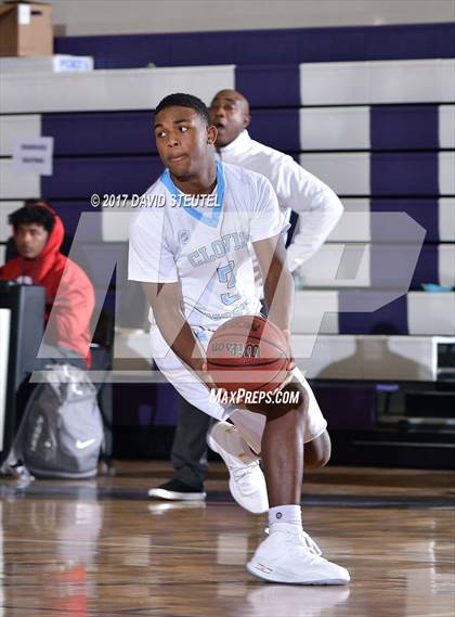 Thumbnail 1 in Burbank vs. Clovis North (St. Hope Elite Classic) photogallery.