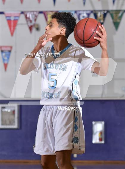 Thumbnail 3 in Burbank vs. Clovis North (St. Hope Elite Classic) photogallery.