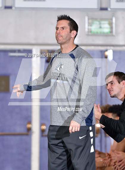 Thumbnail 2 in Burbank vs. Clovis North (St. Hope Elite Classic) photogallery.