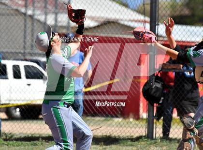 Thumbnail 3 in Mora @ McCurdy photogallery.