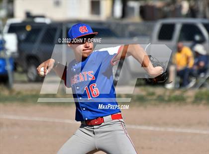 Thumbnail 3 in Mora @ McCurdy photogallery.