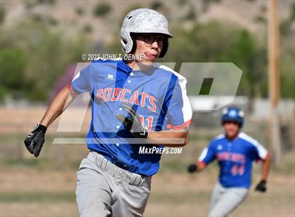 Thumbnail 2 in Mora @ McCurdy photogallery.