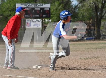 Thumbnail 3 in Mora @ McCurdy photogallery.