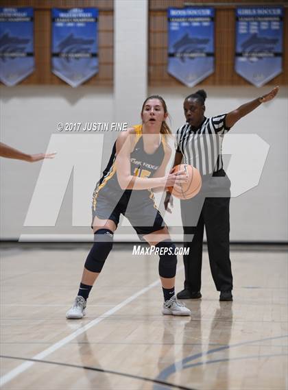 Thumbnail 1 in Oak Ridge vs. Bishop Gorman (SoCal Holiday Prep Classic) photogallery.
