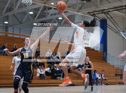 Thumbnail 1 in Oak Ridge vs. Bishop Gorman (SoCal Holiday Prep Classic) photogallery.