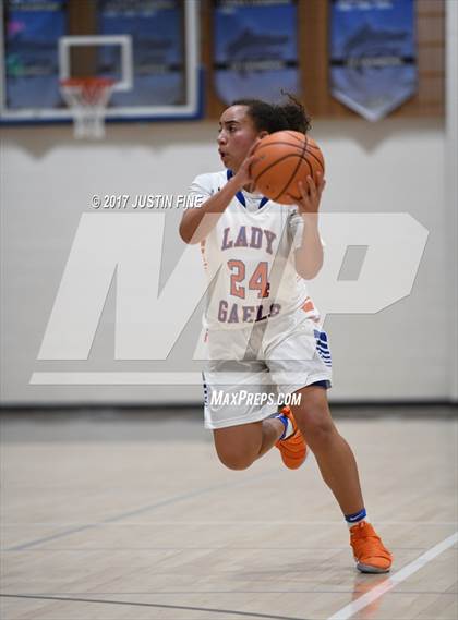Thumbnail 3 in Oak Ridge vs. Bishop Gorman (SoCal Holiday Prep Classic) photogallery.