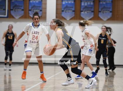 Thumbnail 3 in Oak Ridge vs. Bishop Gorman (SoCal Holiday Prep Classic) photogallery.