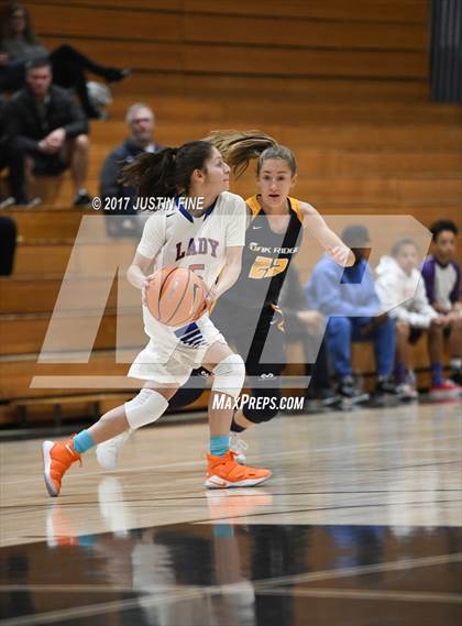Thumbnail 2 in Oak Ridge vs. Bishop Gorman (SoCal Holiday Prep Classic) photogallery.
