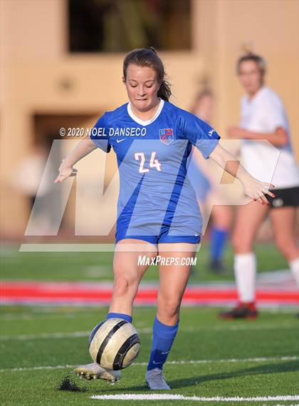 Thumbnail 3 in St. Ignatius vs. Lowell photogallery.