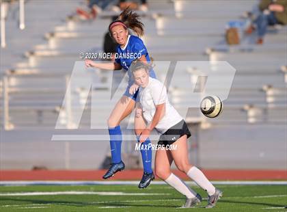 Thumbnail 1 in St. Ignatius vs. Lowell photogallery.