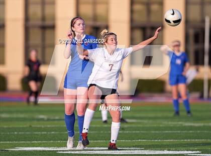 Thumbnail 1 in St. Ignatius vs. Lowell photogallery.