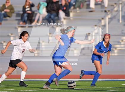 Thumbnail 1 in St. Ignatius vs. Lowell photogallery.