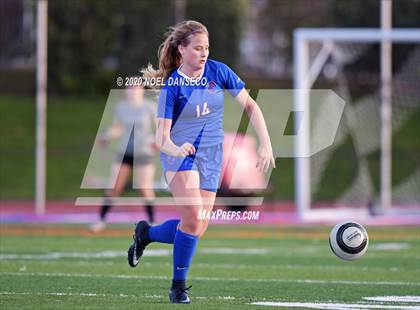 Thumbnail 3 in St. Ignatius vs. Lowell photogallery.