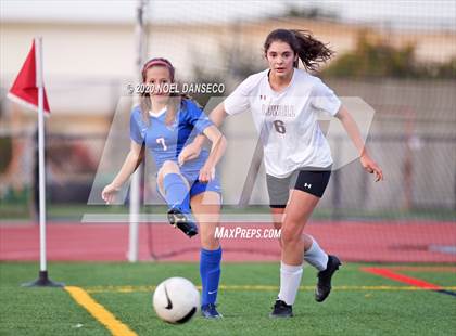 Thumbnail 1 in St. Ignatius vs. Lowell photogallery.
