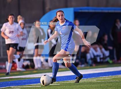 Thumbnail 2 in St. Ignatius vs. Lowell photogallery.