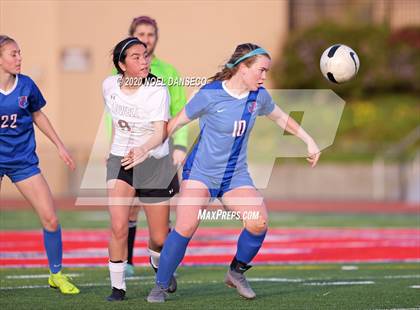 Thumbnail 2 in St. Ignatius vs. Lowell photogallery.