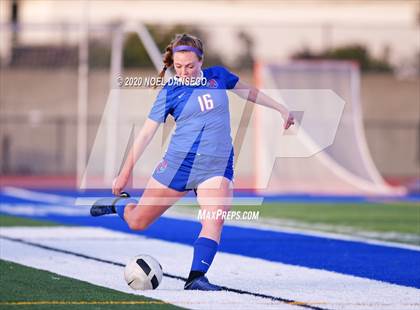Thumbnail 2 in St. Ignatius vs. Lowell photogallery.