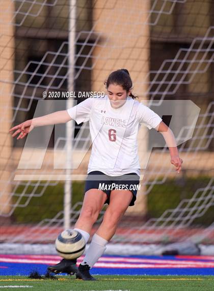Thumbnail 2 in St. Ignatius vs. Lowell photogallery.