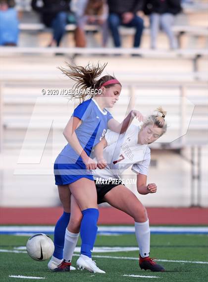 Thumbnail 1 in St. Ignatius vs. Lowell photogallery.