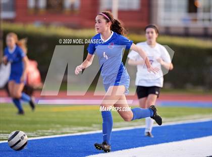 Thumbnail 2 in St. Ignatius vs. Lowell photogallery.
