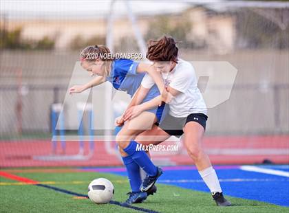 Thumbnail 2 in St. Ignatius vs. Lowell photogallery.