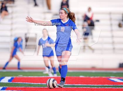 Thumbnail 3 in St. Ignatius vs. Lowell photogallery.