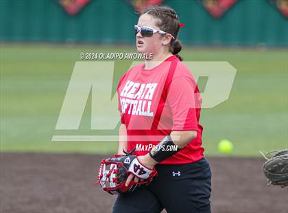 Thumbnail 1 in Van @ Rockwall-Heath (Scrimmage) photogallery.