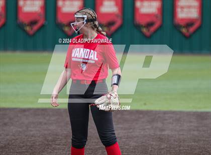 Thumbnail 1 in Van @ Rockwall-Heath (Scrimmage) photogallery.