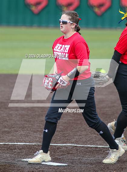 Thumbnail 3 in Van @ Rockwall-Heath (Scrimmage) photogallery.