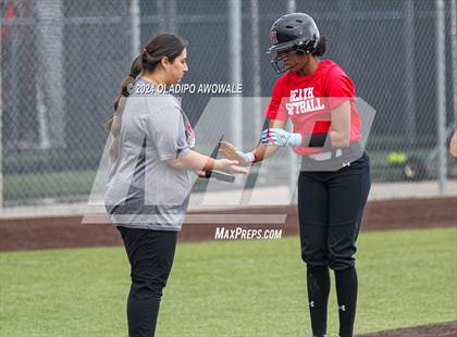 Thumbnail 2 in Van @ Rockwall-Heath (Scrimmage) photogallery.