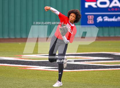 Thumbnail 1 in Van @ Rockwall-Heath (Scrimmage) photogallery.