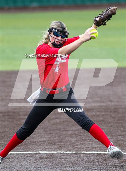 Thumbnail 1 in Van @ Rockwall-Heath (Scrimmage) photogallery.