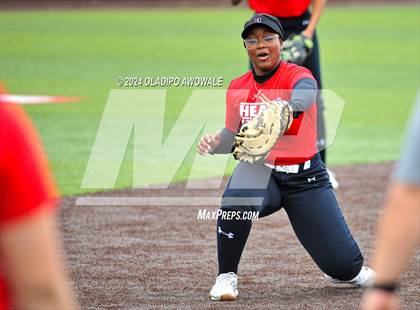 Thumbnail 3 in Van @ Rockwall-Heath (Scrimmage) photogallery.