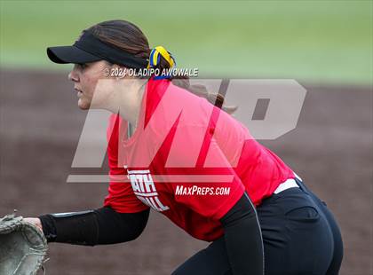 Thumbnail 3 in Van @ Rockwall-Heath (Scrimmage) photogallery.
