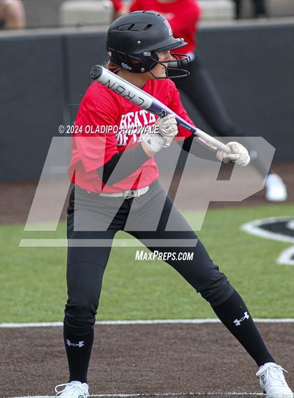 Thumbnail 2 in Van @ Rockwall-Heath (Scrimmage) photogallery.