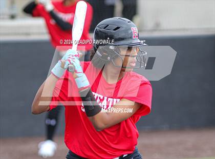 Thumbnail 2 in Van @ Rockwall-Heath (Scrimmage) photogallery.