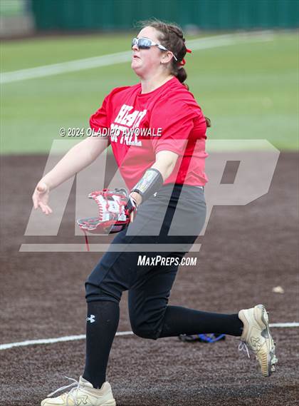 Thumbnail 3 in Van @ Rockwall-Heath (Scrimmage) photogallery.
