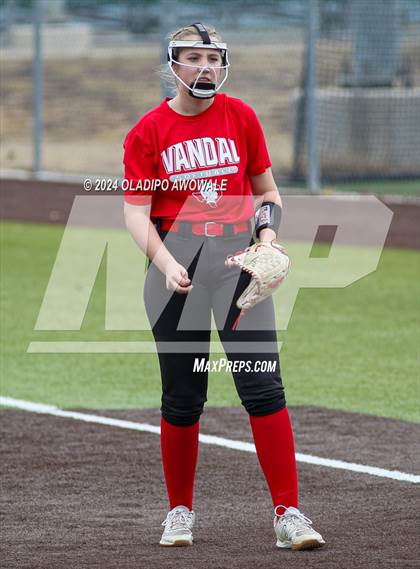 Thumbnail 1 in Van @ Rockwall-Heath (Scrimmage) photogallery.