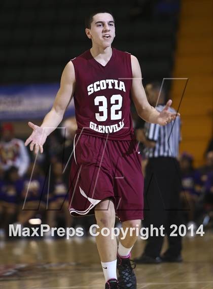 Thumbnail 3 in Rochester East vs. Scotia-Glenville (NYSPHSAA Class A Final) photogallery.