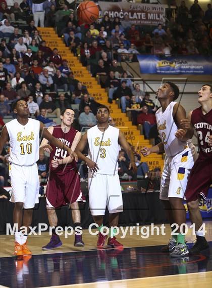 Thumbnail 3 in Rochester East vs. Scotia-Glenville (NYSPHSAA Class A Final) photogallery.