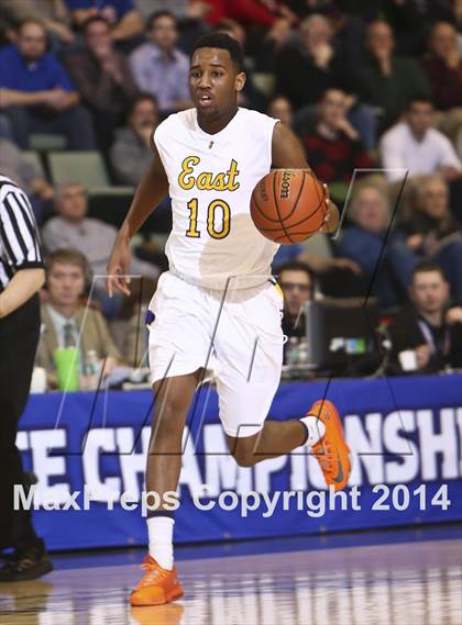Thumbnail 3 in Rochester East vs. Scotia-Glenville (NYSPHSAA Class A Final) photogallery.