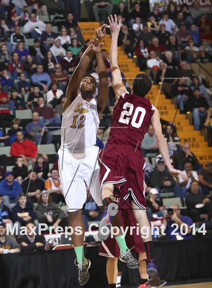 Thumbnail 2 in Rochester East vs. Scotia-Glenville (NYSPHSAA Class A Final) photogallery.