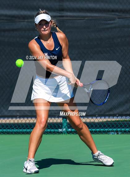 Thumbnail 3 in Allen vs Seven Lakes (UIL 6A Tennis Semifinal) photogallery.