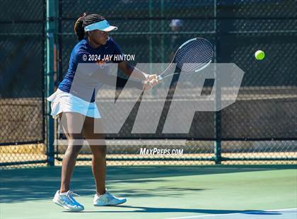 Thumbnail 3 in Allen vs Seven Lakes (UIL 6A Tennis Semifinal) photogallery.