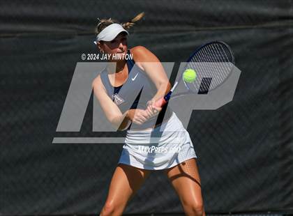 Thumbnail 3 in Allen vs Seven Lakes (UIL 6A Tennis Semifinal) photogallery.