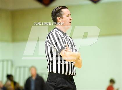 Thumbnail 3 in Clovis West vs. Weston Ranch (Modesto Christian Holiday Classic) photogallery.