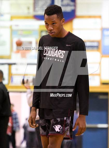 Thumbnail 1 in Clovis West vs. Weston Ranch (Modesto Christian Holiday Classic) photogallery.